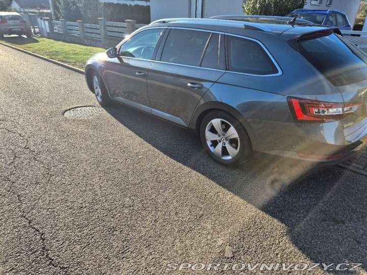 Škoda Superb 2,0   TDi 105 000 km r.v. 2019