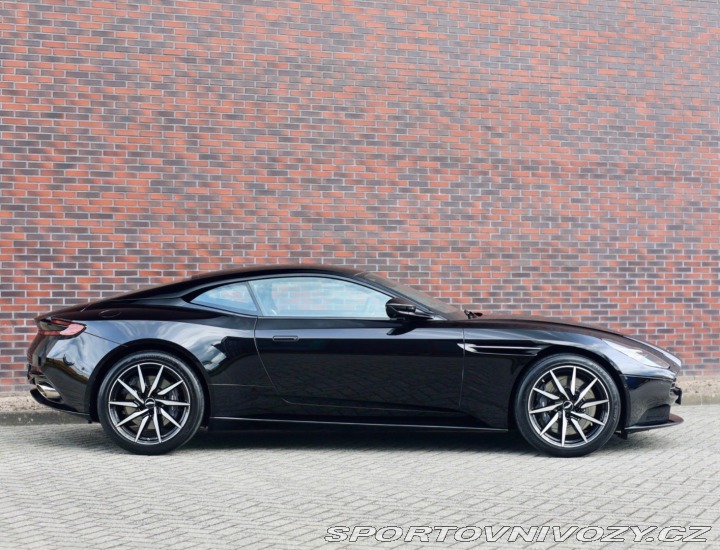 Aston Martin DB11 DB11 4.0 V8 375KW, 360ka 2020