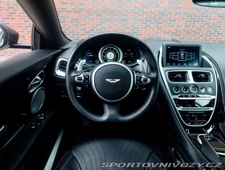 Aston Martin DB11 DB11 4.0 V8 375KW, 360ka 2020