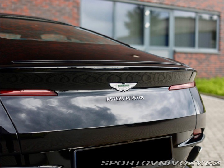 Aston Martin DB11 DB11 4.0 V8 375KW, 360ka 2020