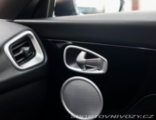 Aston Martin DB11 DB11 4.0 V8 375KW, 360ka 2020