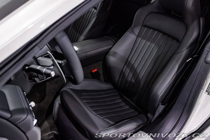 Aston Martin DB12 Goldfinger 007 Edition 1 2026