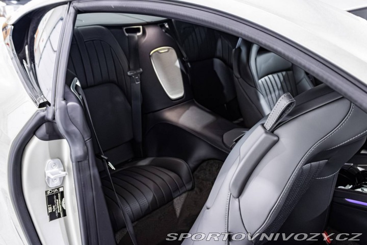 Aston Martin DB12 Goldfinger 007 Edition 1 2026