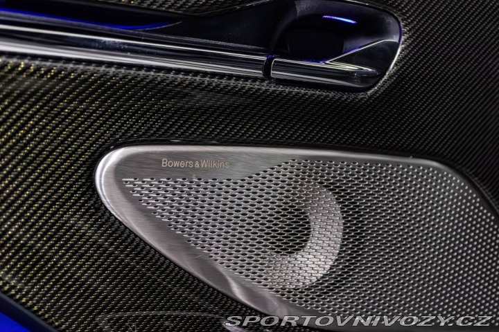 Aston Martin DB12 Goldfinger 007 Edition 1 2026