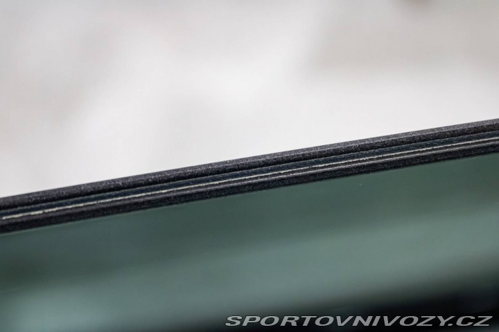 Aston Martin DB12 Goldfinger 007 Edition 1 2026