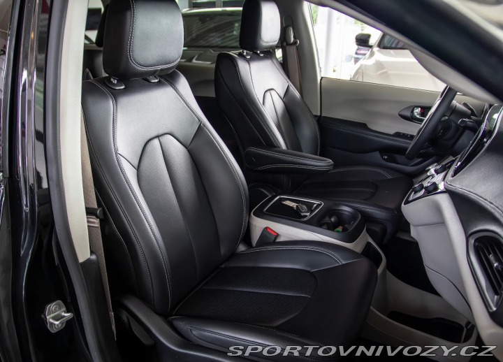 Chrysler Ostatní modely Chrysler Pacifica 2023