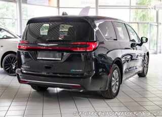 Chrysler Ostatní modely Chrysler Pacifica 2023