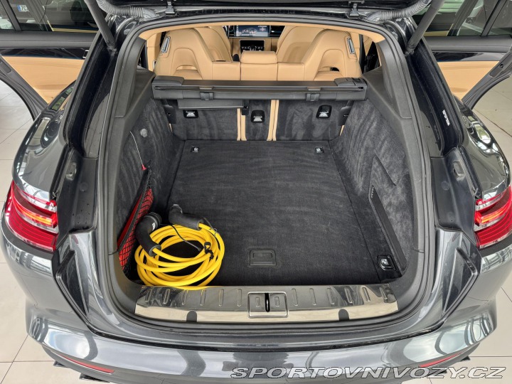 Porsche Panamera 4 E-Hybrid*Dověry*Panoram 2018