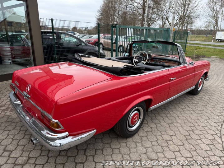 Mercedes-Benz S 220 SEb W111 1963