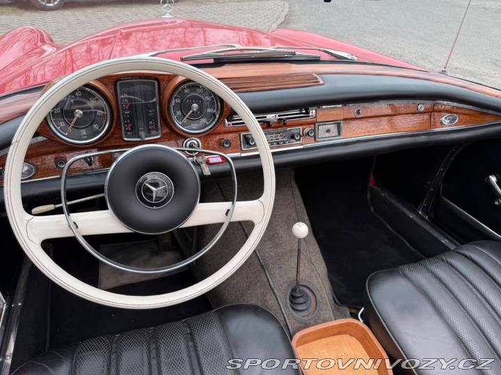 Mercedes-Benz S 220 SEb W111 1963