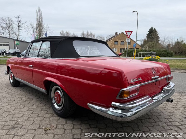Mercedes-Benz S 220 SEb W111 1963