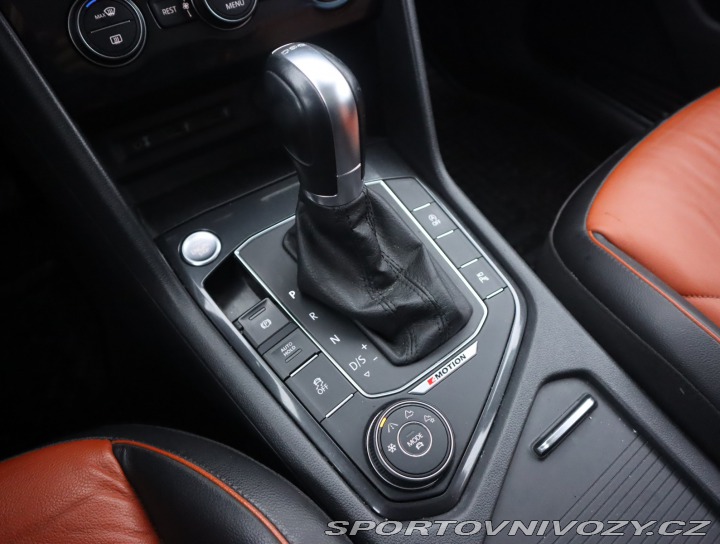 Volkswagen Ostatní modely Tiguan R-Line 2.0 BiTDI 2017