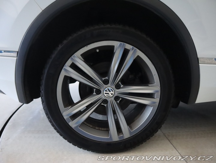 Volkswagen Ostatní modely Tiguan R-Line 2.0 BiTDI 2017