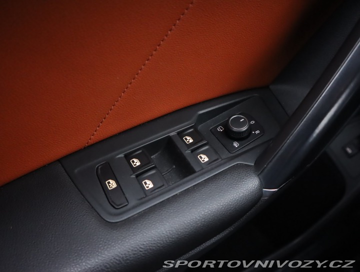 Volkswagen Ostatní modely Tiguan R-Line 2.0 BiTDI 2017