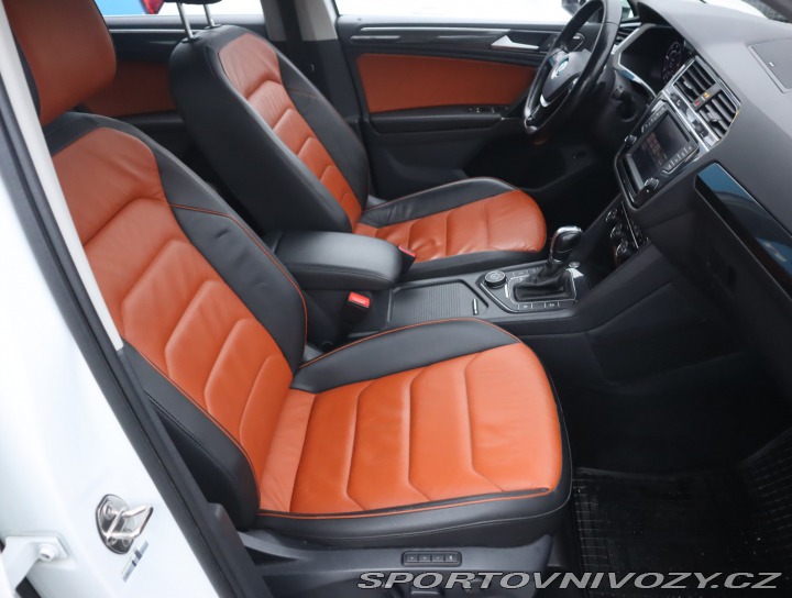 Volkswagen Ostatní modely Tiguan R-Line 2.0 BiTDI 2017