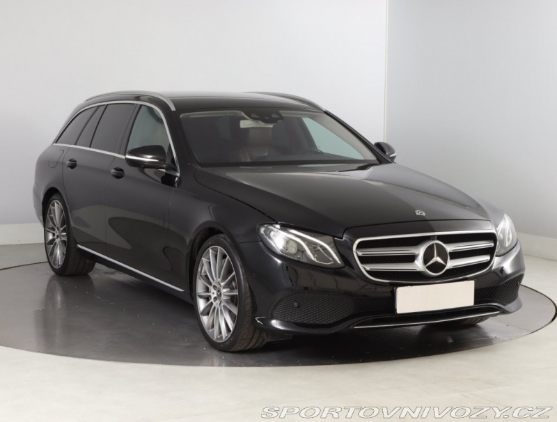 Mercedes-Benz E E 400 4MATIC