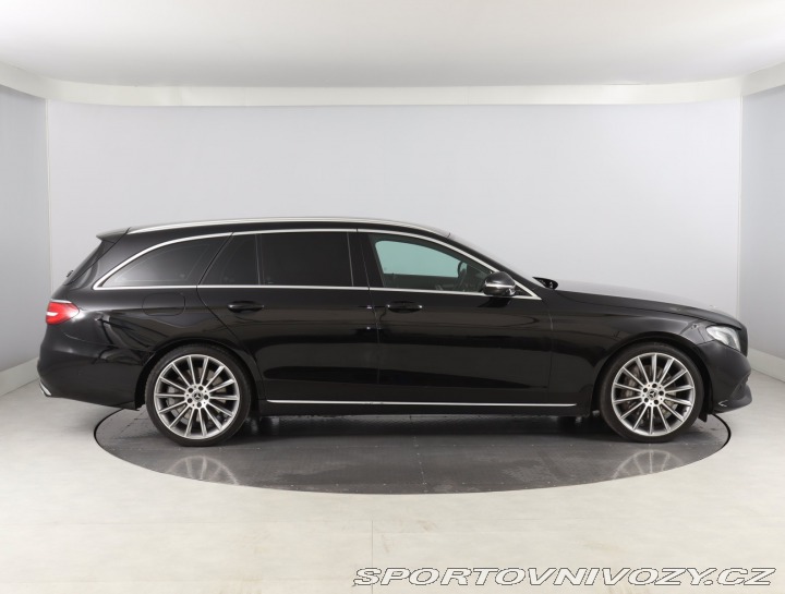 Mercedes-Benz E Avantgarde E 400 4MATIC 2018