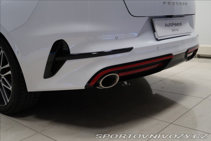 Kia ProCeed 1,6 T-GDI NAVI KAMERA 1. 2022