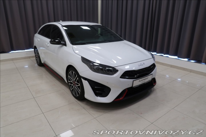 Kia ProCeed 1,6 T-GDI NAVI KAMERA 1. 2022