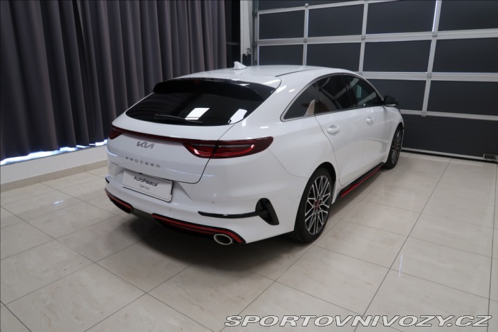 Kia ProCeed 1,6 T-GDI NAVI KAMERA 1. 2022