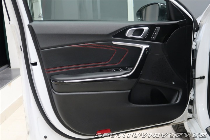 Kia ProCeed 1,6 T-GDI NAVI KAMERA 1. 2022
