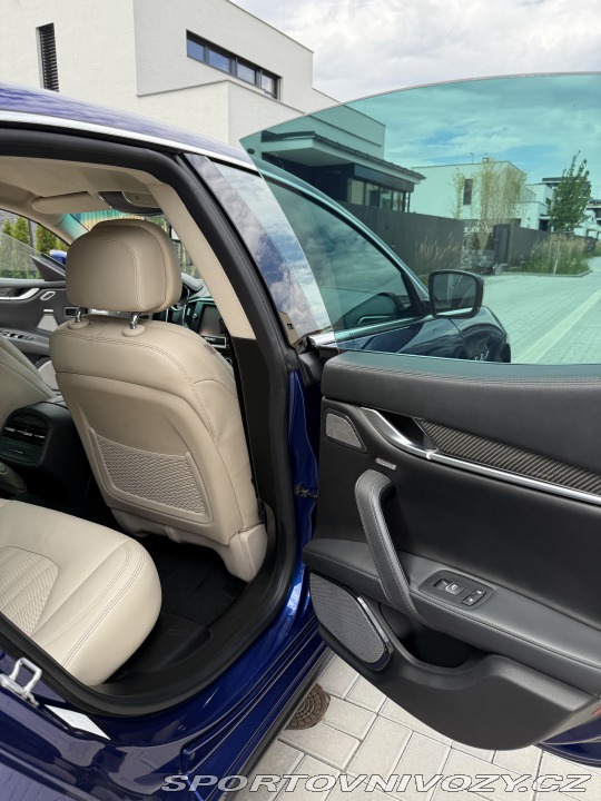 Maserati Ghibli  2014