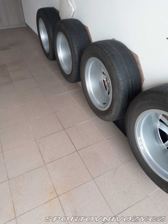 Audi Ostatní modely Q3 4x4-benzin-140kW-tažné-20 2019