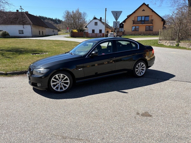 BMW 3 3,0   330d M-paket, manuá