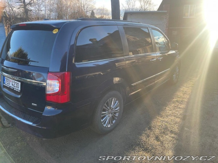 Chrysler Ostatní modely Town & Country 3,6 2014