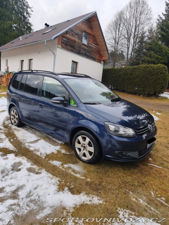 Volkswagen Ostatní modely Touran 2,0 2011