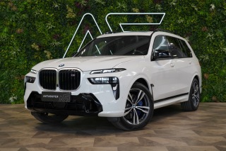BMW X7 M60i*PANO*HUD*TAŽNÉ*H/K*3