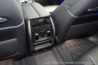 BMW X7 M60i*PANO*HUD*TAŽNÉ*H/K*3 2024