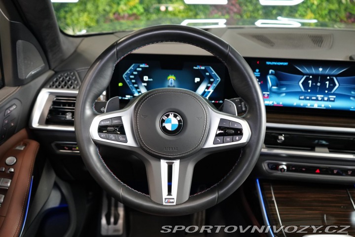 BMW X7 M60i*PANO*HUD*TAŽNÉ*H/K*3 2024