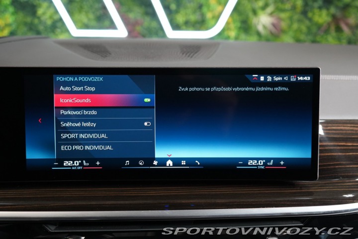 BMW X7 M60i*PANO*HUD*TAŽNÉ*H/K*3 2024