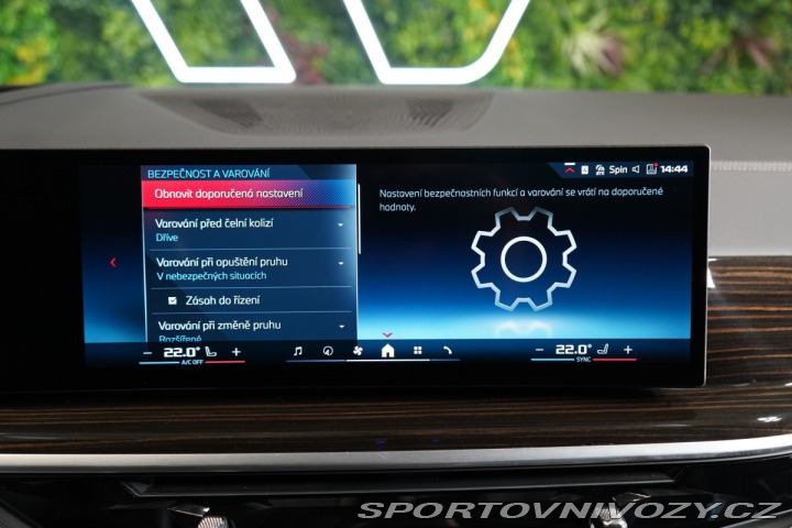 BMW X7 M60i*PANO*HUD*TAŽNÉ*H/K*3 2024