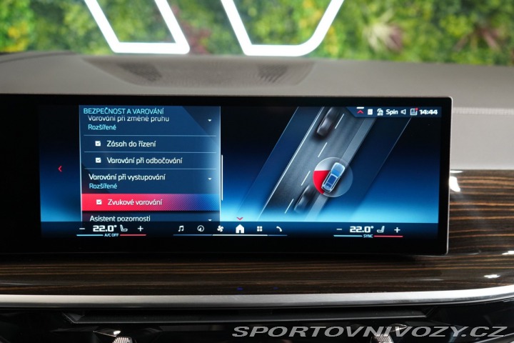 BMW X7 M60i*PANO*HUD*TAŽNÉ*H/K*3 2024