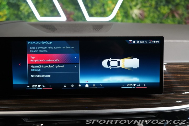 BMW X7 M60i*PANO*HUD*TAŽNÉ*H/K*3 2024