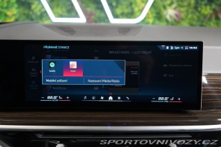 BMW X7 M60i*PANO*HUD*TAŽNÉ*H/K*3 2024