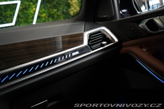 BMW X7 M60i*PANO*HUD*TAŽNÉ*H/K*3 2024