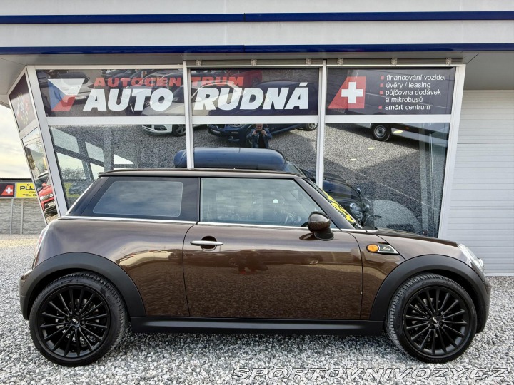 Mini Cooper 1,6i 88kW 50 REZERVACE 2010