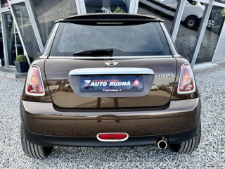 Mini Cooper 1,6i 88kW 50 REZERVACE 2010