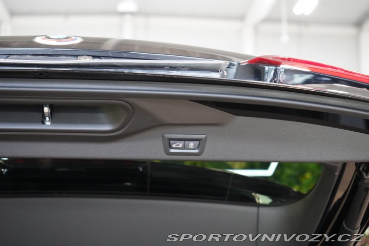 BMW X5 M50i*LASER*TAŽNÉ*HUD*CRAF 2023