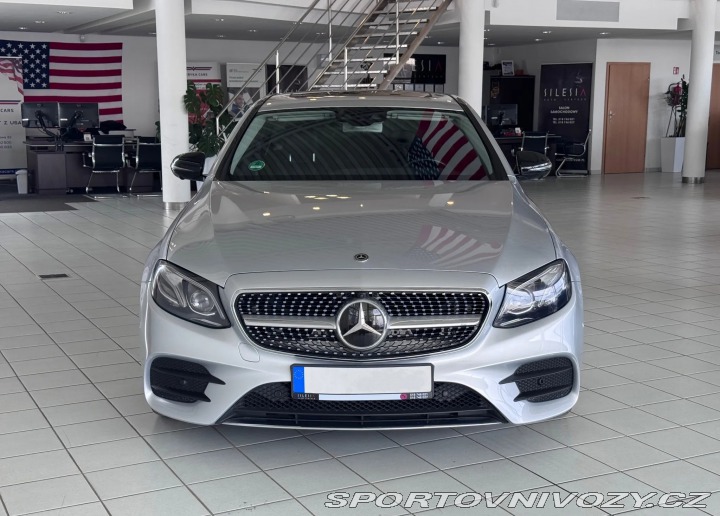 Mercedes-Benz E 300 9G-TRONIC 2018