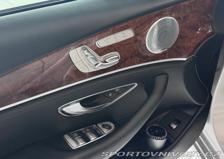 Mercedes-Benz E 300 9G-TRONIC 2018