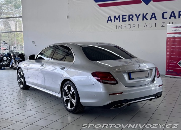 Mercedes-Benz E 300 9G-TRONIC 2018