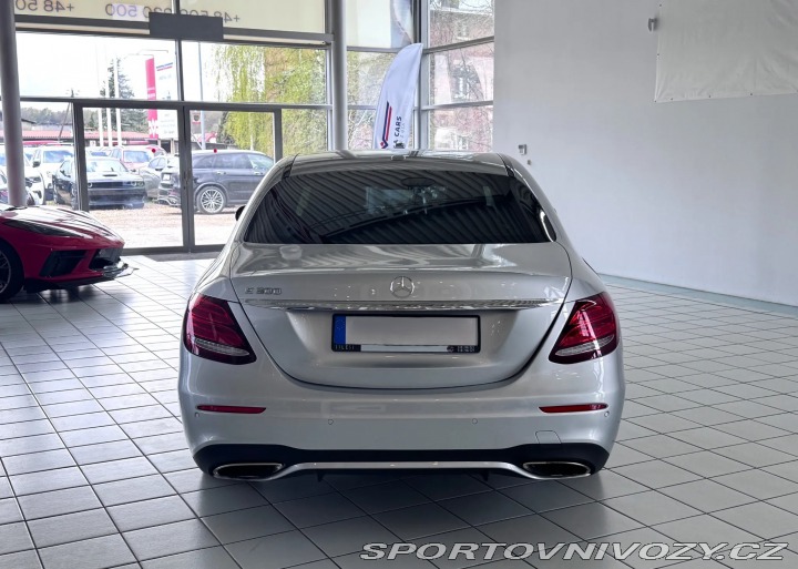 Mercedes-Benz E 300 9G-TRONIC 2018