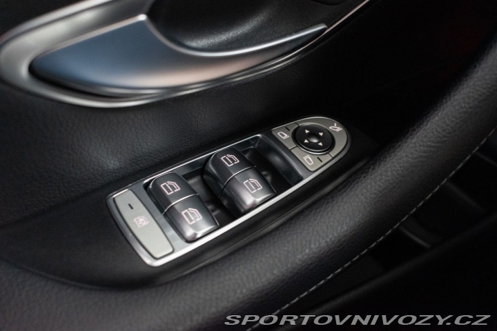 Mercedes-Benz E E 220d 4x4*AMG*AIR*TAŽNÉ* 2020