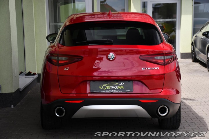 Alfa Romeo Stelvio 2.0 206kW Q4 VELOCE 2017
