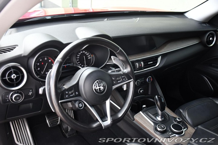 Alfa Romeo Stelvio 2.0 206kW Q4 VELOCE 2017