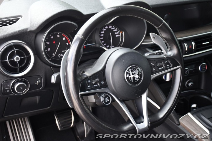 Alfa Romeo Stelvio 2.0 206kW Q4 VELOCE 2017
